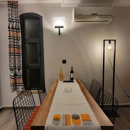 アパート Well Designed Apartment